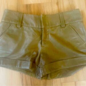 Alice + Olivia Lamb Leather Shorts
Olive Green
Mid-Rise